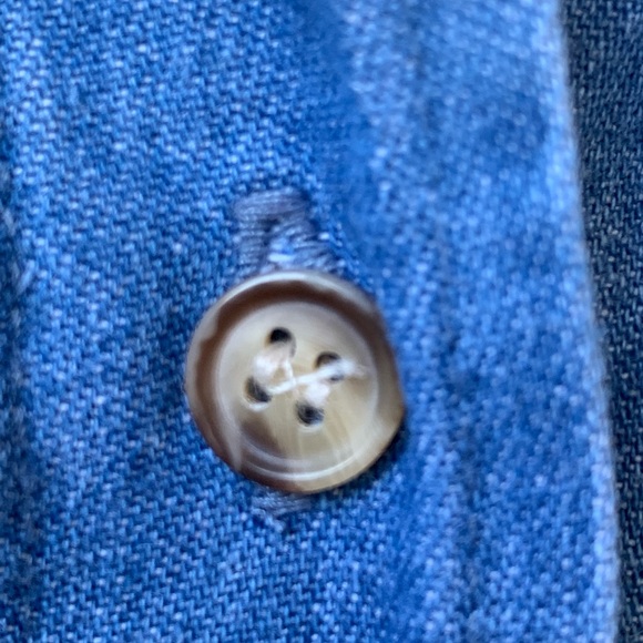 BANANA SPLIT Women’s Chambray Blue Long Sleeve Cotton Button Down Shirt - Picture 4 of 6